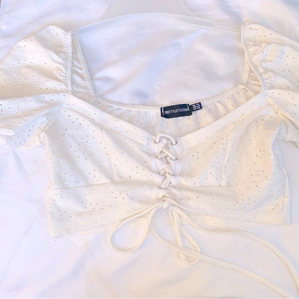 Pretty Little Thing Off White Eyelet Lace Up String Crop Top with Puff Sleeves